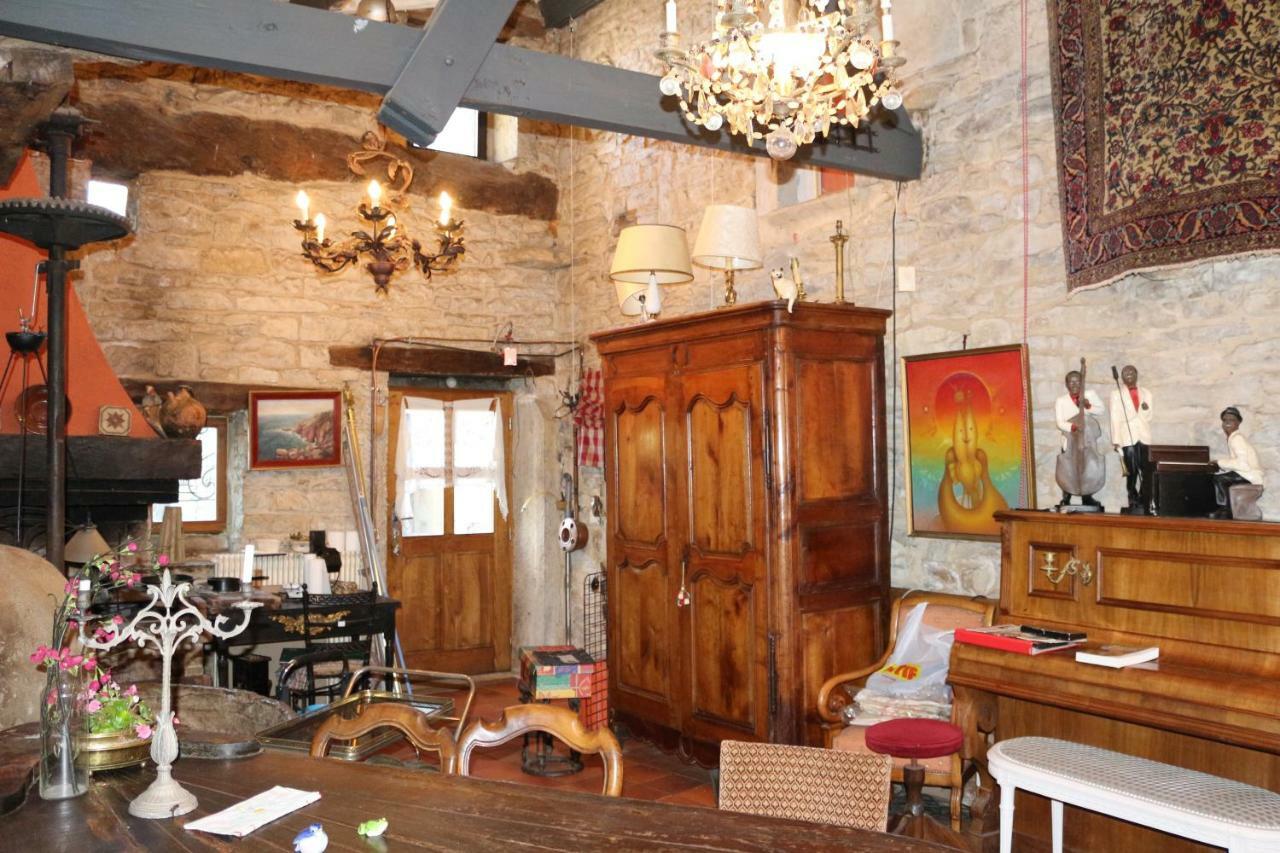 לינה וארוחת בוקר Vailhourles Le Moulin A Huile מראה חיצוני תמונה
